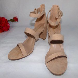 NWOT Dream Pairs Haven-01 Block Heel Sandals Nude Women's Size 8.5